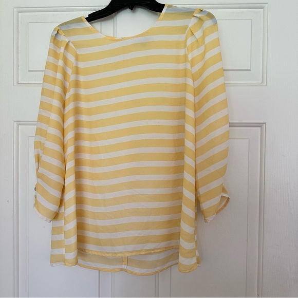 DeCollection Pale Yellow & White Striped 3/4 Length Sleeve Blouse Top Size Large - Picture 3 of 6